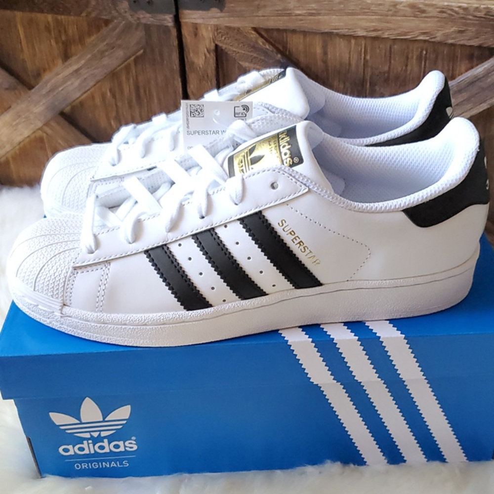 ADIDAS WOMEN'S ORIGINALS SUPERSTAR SHOES - Picture 11 of 12